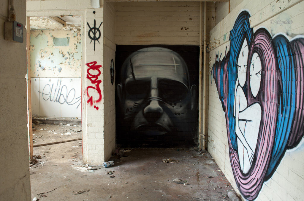 Emblems of the past, omens of the future: Abandoned spaces in the Steel City