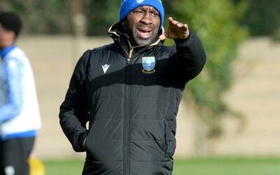 Darren Moore disappointed at Sheffield Wednesday fans booing the knee