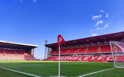 Barnsley close the gap on Derby with dramatic fightback at Oakwell