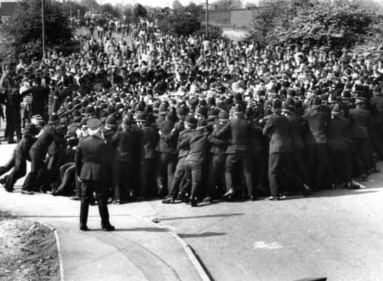 Police Clash With Protesters at Orgreave (Credit: Sheffield Star)