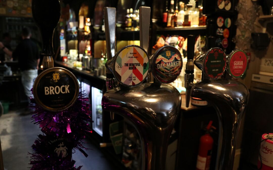 Breweries unite to launch exclusive trans-Pennine pint in Sheffield pub