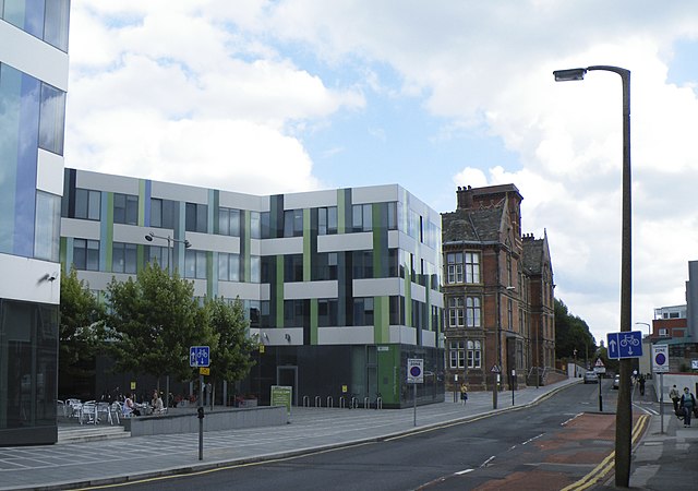 Sheffield University students “feel undervalued” by risk of staff redundancies