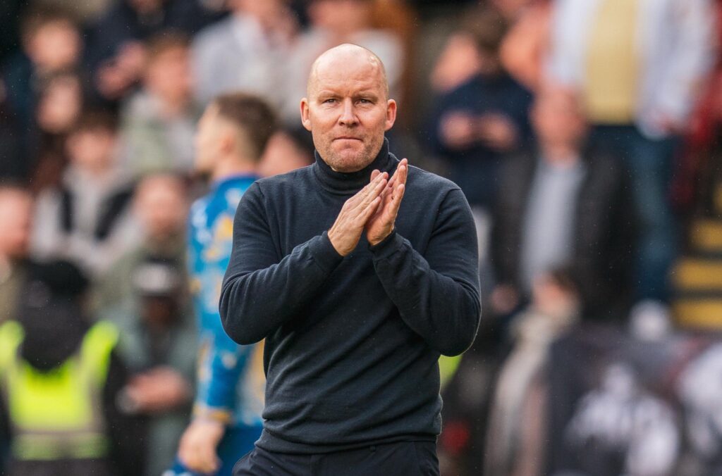 Henrik Pederson applauds Wednesday fans